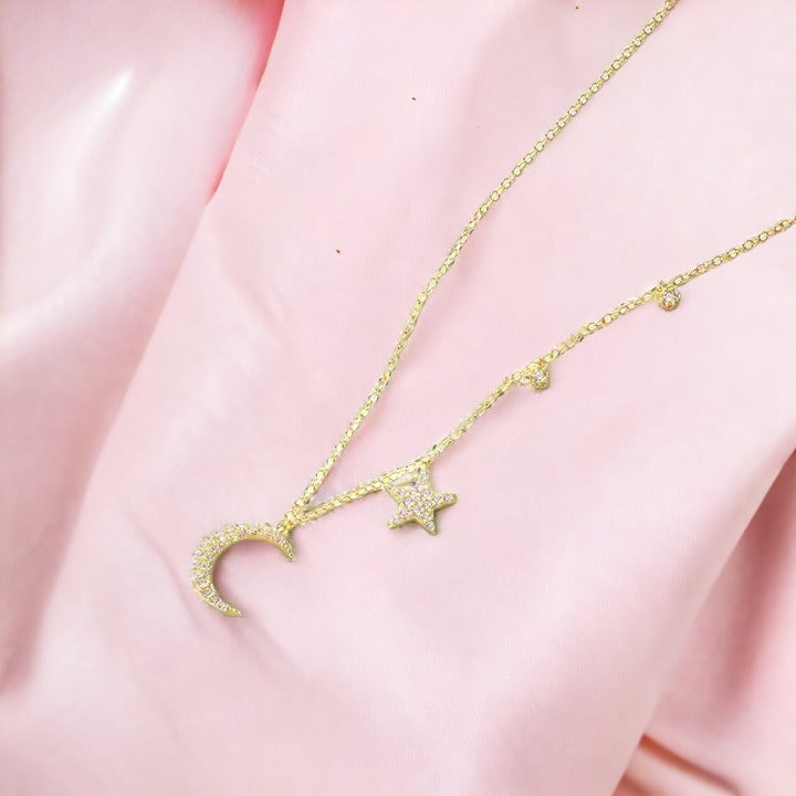 Crescent Gleam Gold Necklace