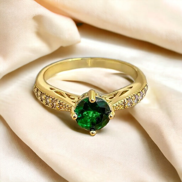 Emerald Classic Ring