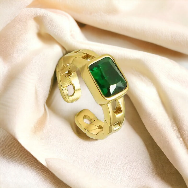 Emerald Paragon Ring