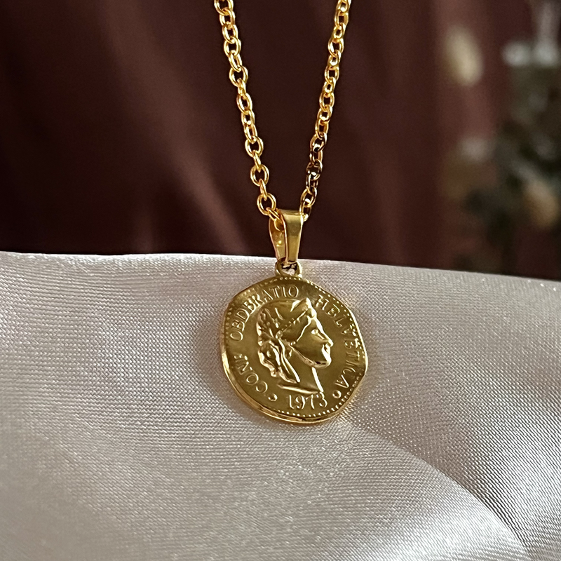 Gold Stainless steal rome necklace