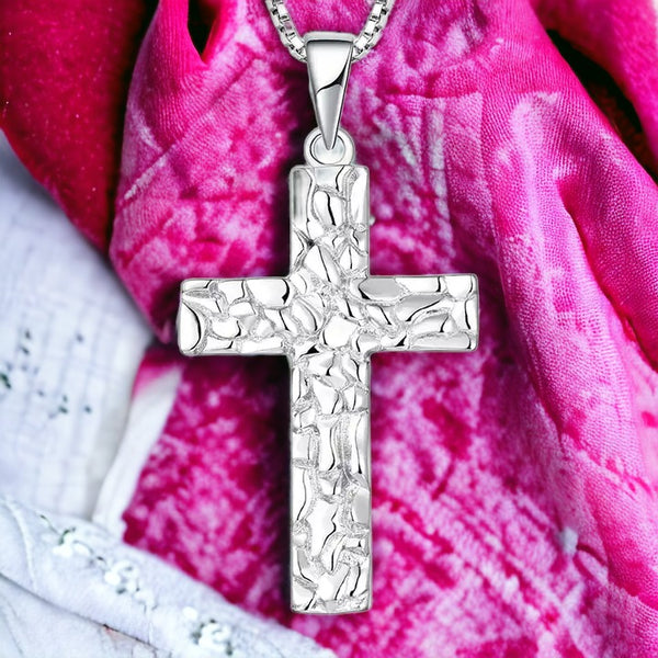 Graceful Light Cross Necklace Silver