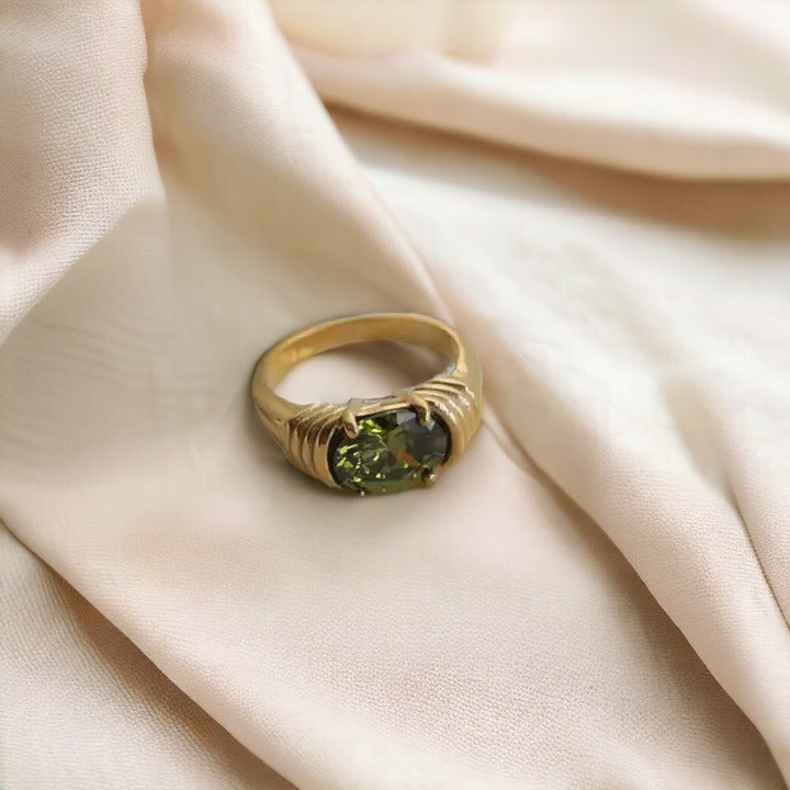 Lush Emerald Ring