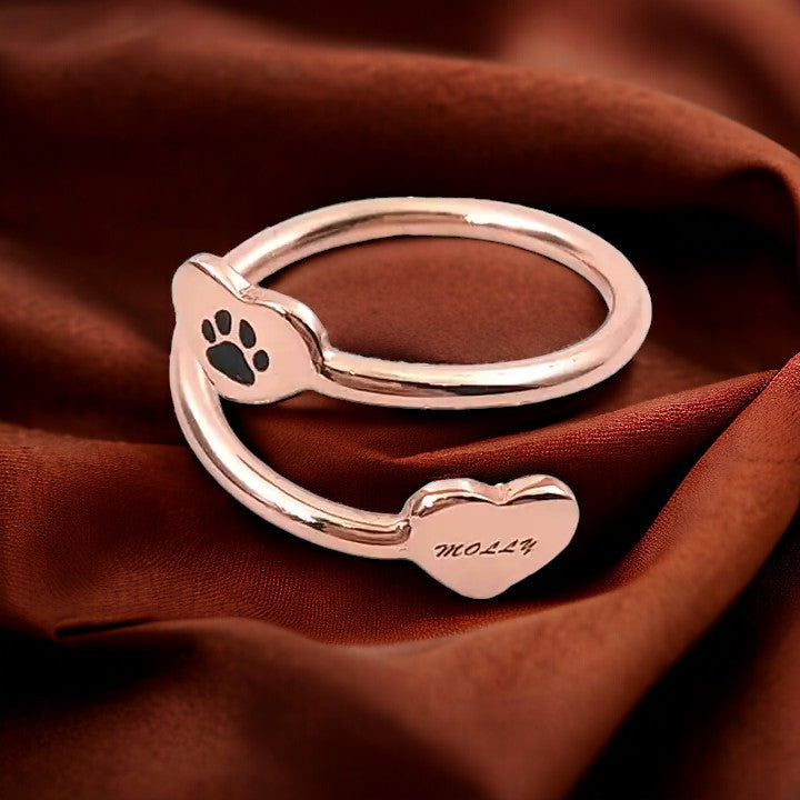 Regal Paw Print Ring