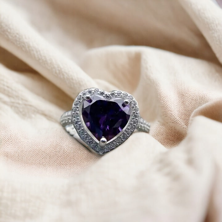 Royale Heart Amethyst Ring