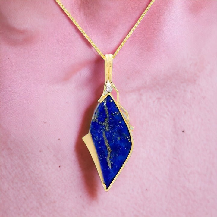 Sapphire Depth Lapis Necklace