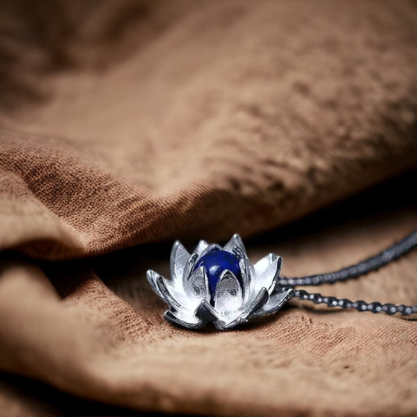 Silver Flower Lapis Necklace