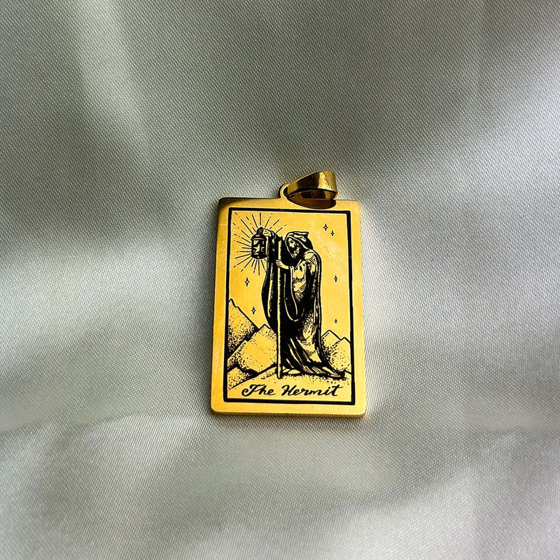 gold-the-hermit-vintage-tarot-card-necklace