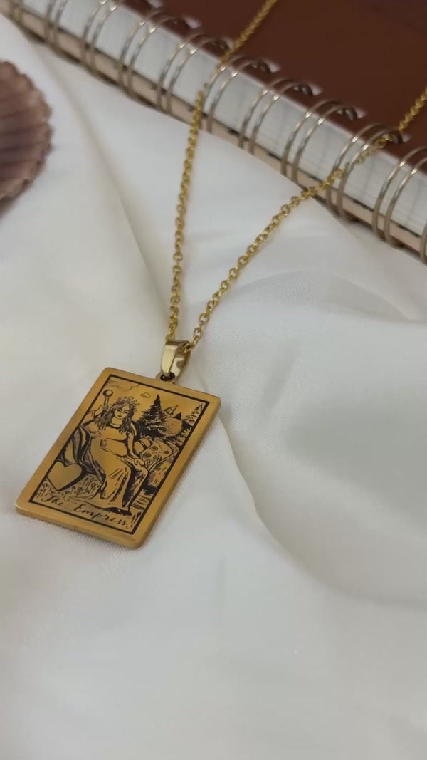 The-Empress-Vintage-Tarot-Card-Necklace-Jewelry