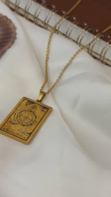 The-Wheel-Of-Fortune-Vintage-Tarot-Card-gold-Necklace