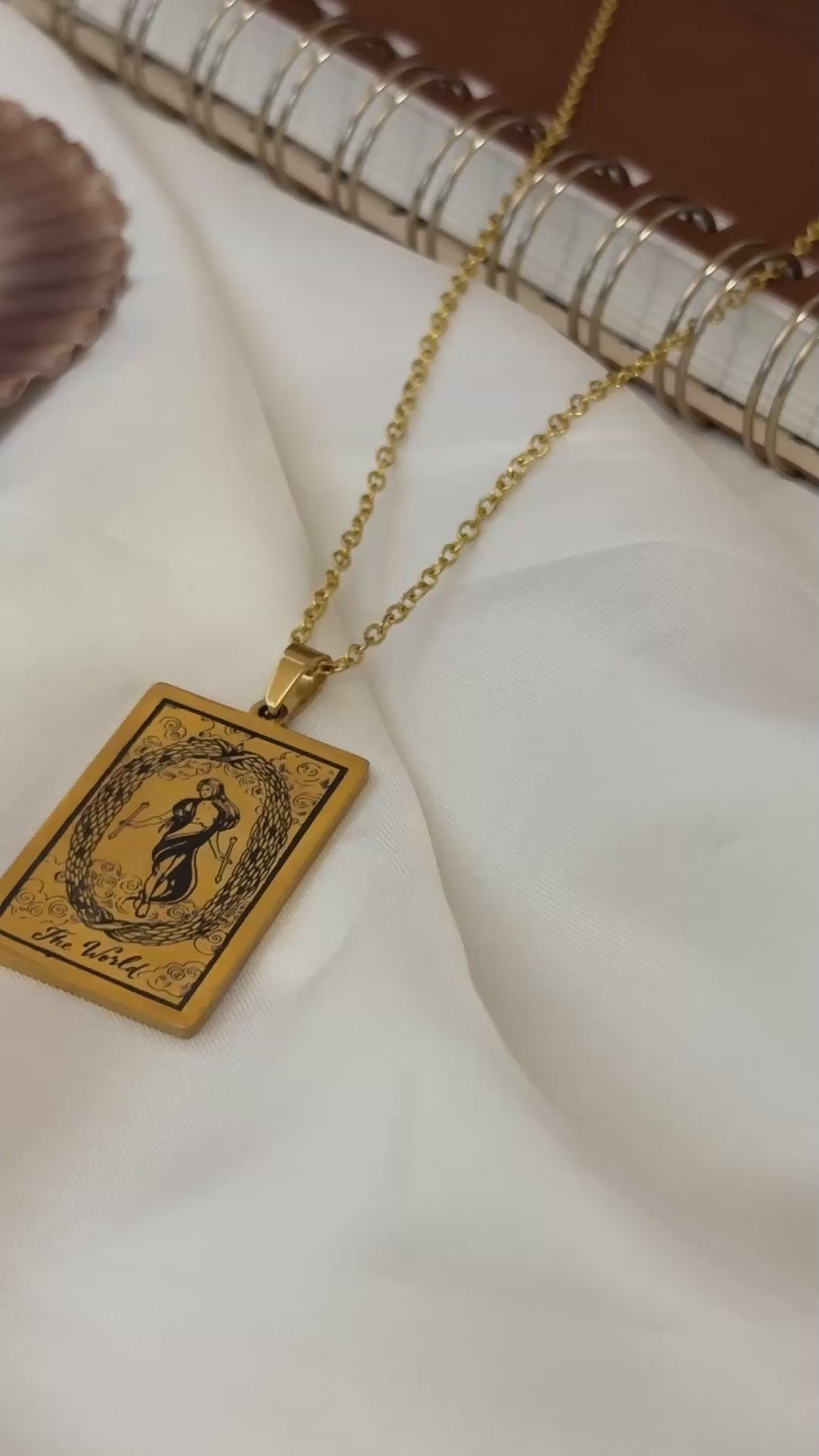 The-World-Vintage-Tarot-Card-Necklace