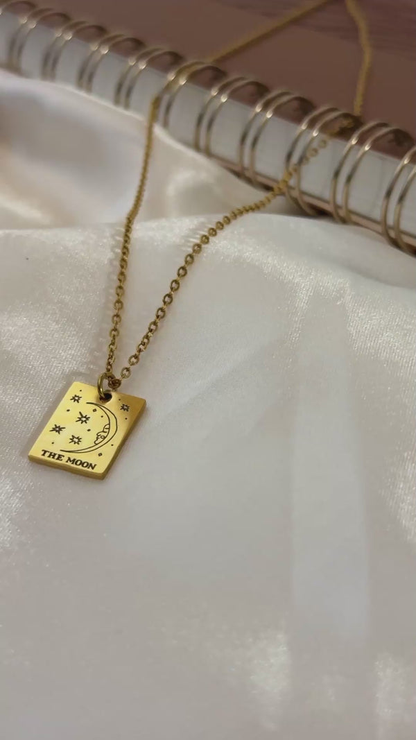 The-Moon-Dainty-Tarot-Card-Gold-Necklace