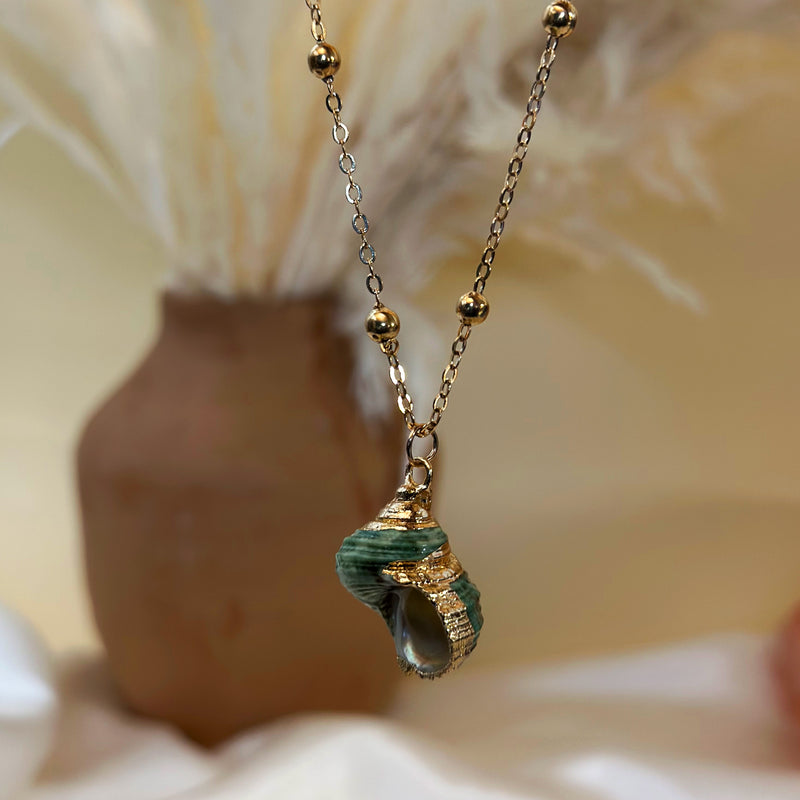 seashell necklace green