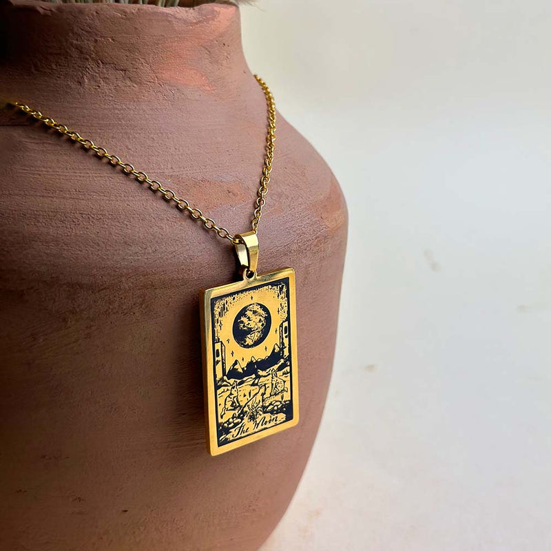 the-moon-vintage-tarot-card-necklace-gold